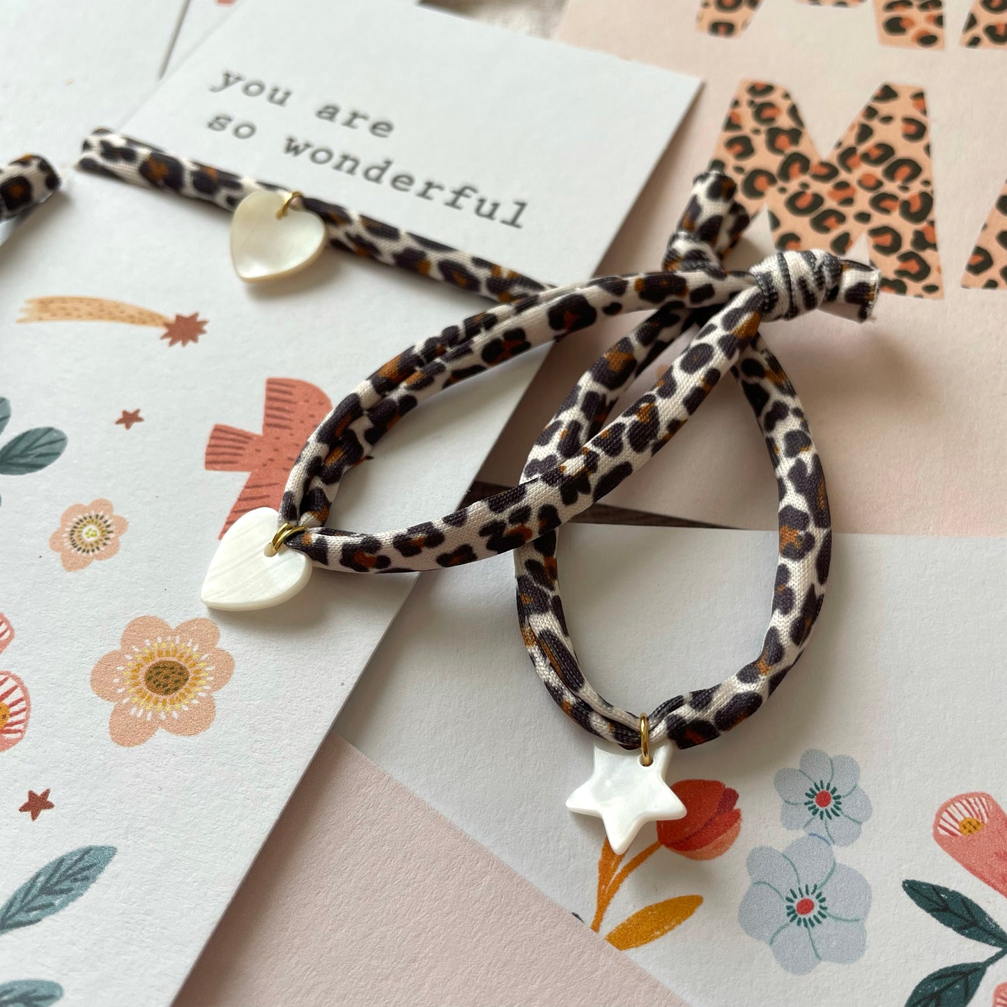 bracelet coeur en nacre