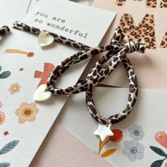 bracelet coeur en nacre